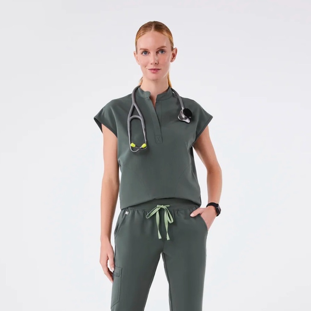 Rafaela Oversized Scrub Top in bonsai- lightly used